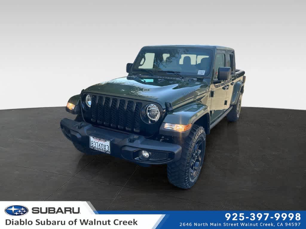 Used 2023 Jeep Gladiator Sport AWD/4WD image 1