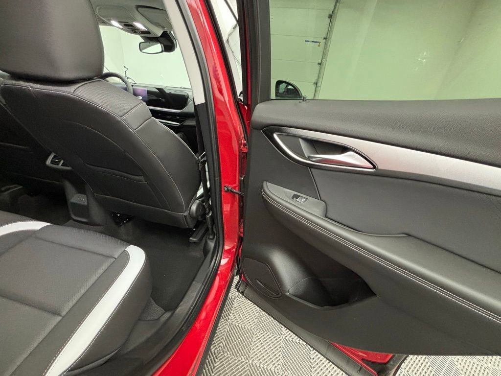 New 2025 Buick Envision Sport Touring image 39