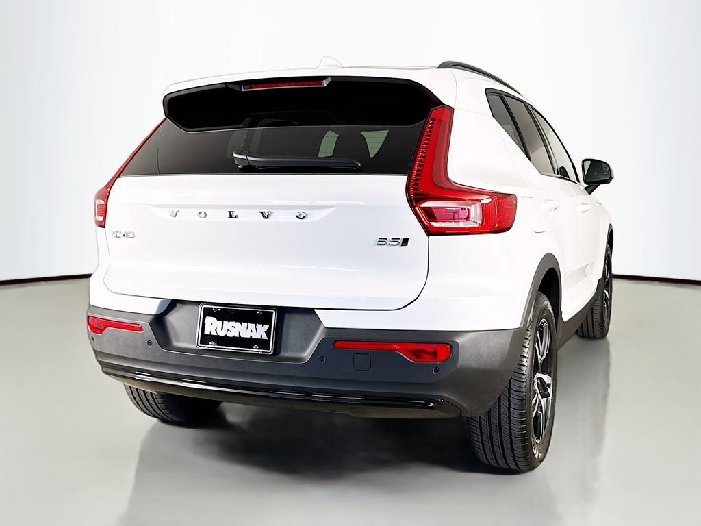 New 2026 Volvo XC40 B5 Core image 7