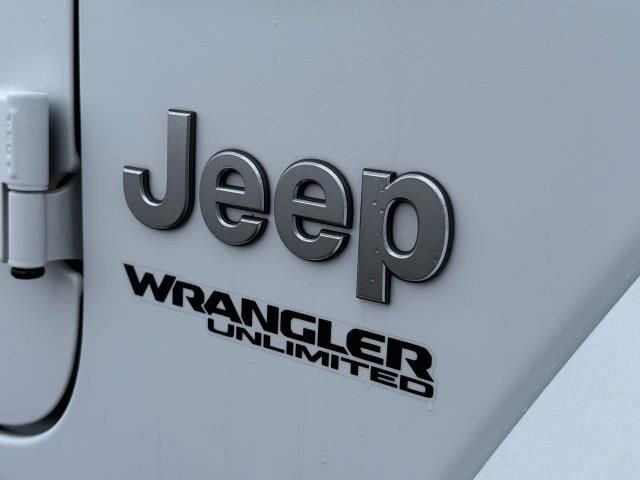 Used 2021 Jeep Wrangler Unlimited Sahara image 7