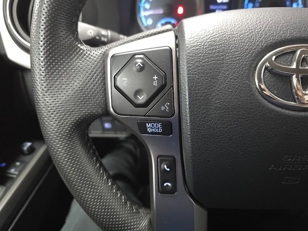 Used 2019 Toyota Tacoma SR5 AWD/4WD image 24