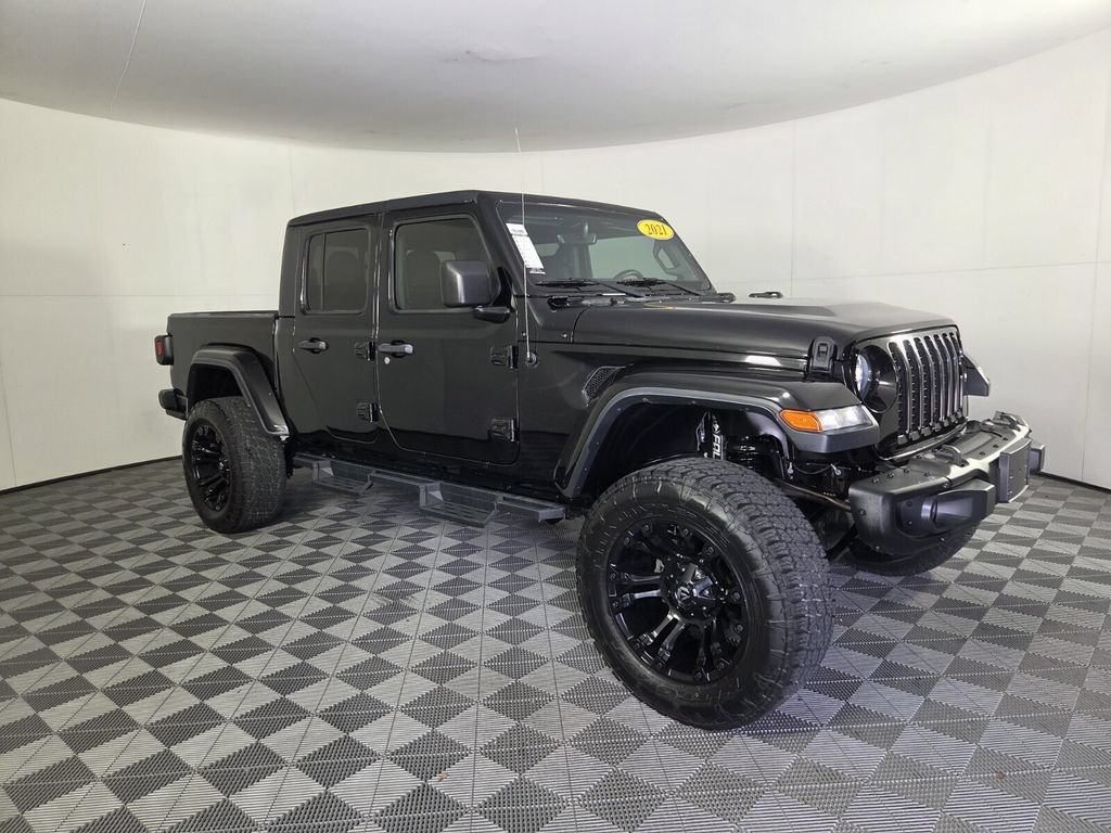 Used 2021 Jeep Gladiator Sport AWD/4WD image 2