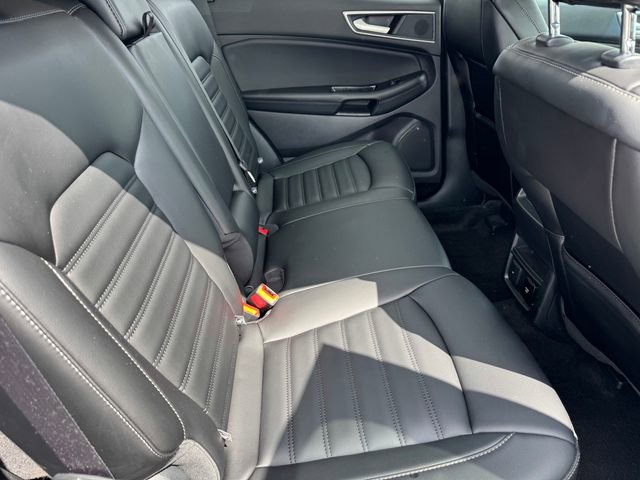 Used 2020 Ford Edge SEL w/ Convenience Package image 8