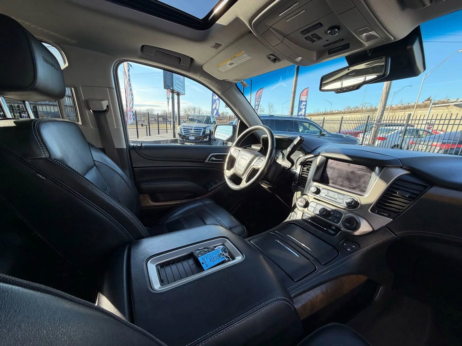 Used 2018 GMC Yukon XL Denali w/ Open Road Package image 40