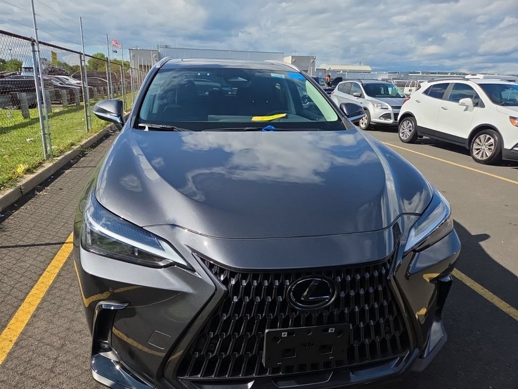 Used 2025 Lexus NX 350 AWD w/ Accessory Package (2T) image 2