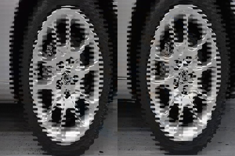 Used 2001 Jaguar XKR Convertible image 22