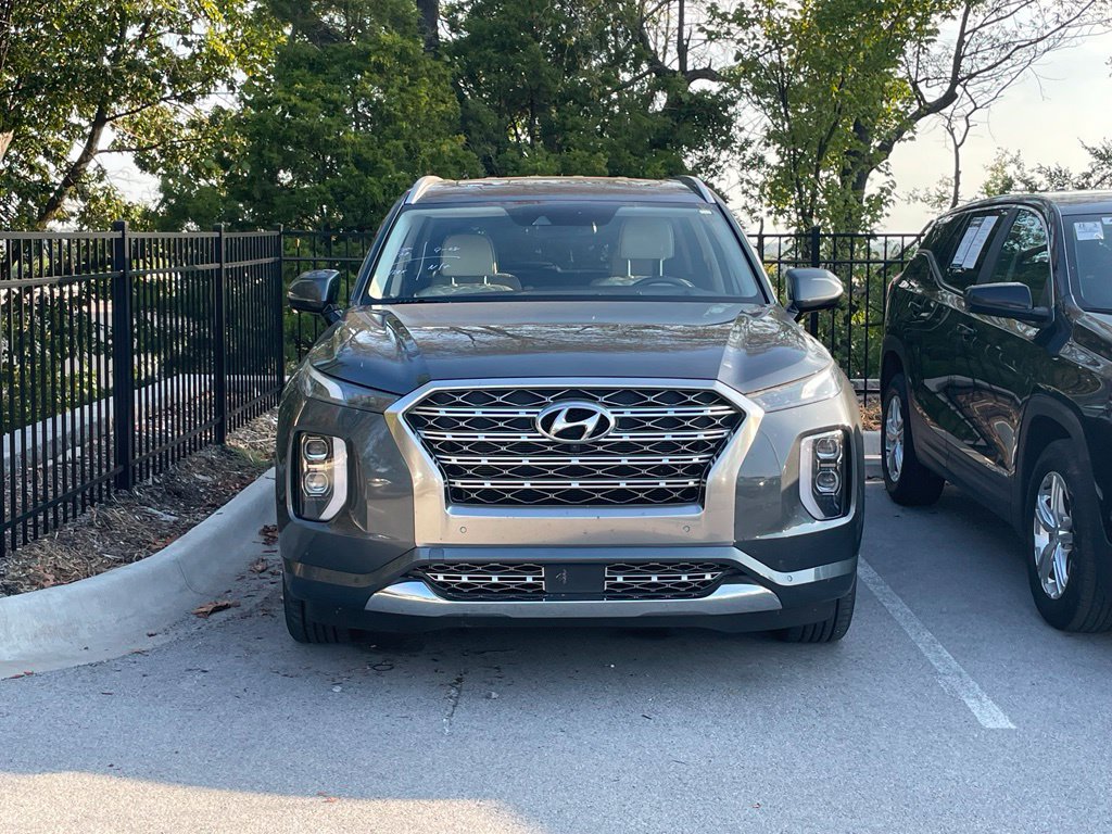 Used 2020 Hyundai Palisade Limited FWD image 2