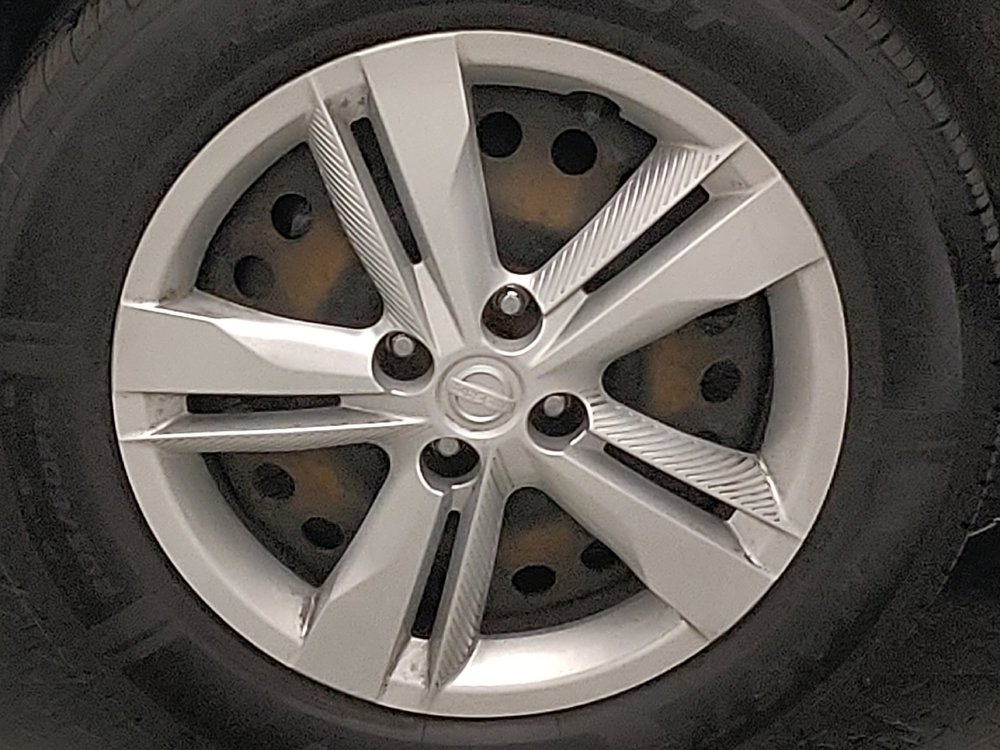 Used 2022 Nissan Kicks S image 31