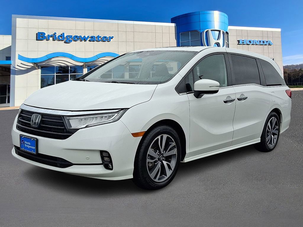 Used 2021 Honda Odyssey Touring image 3