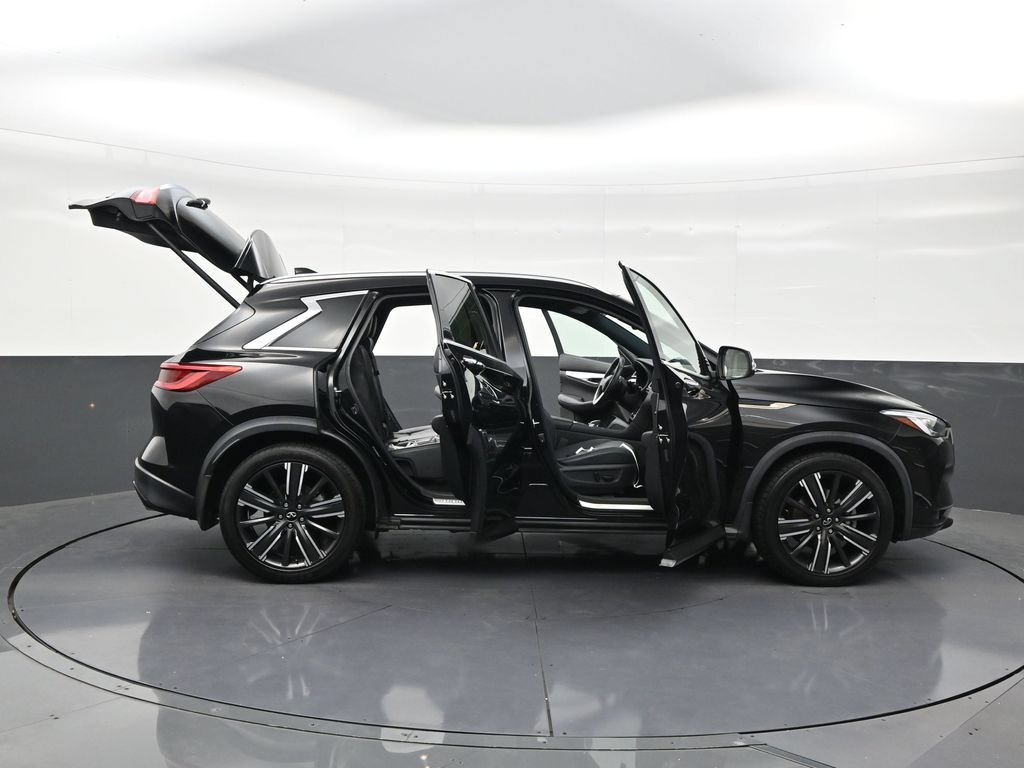 Used 2021 INFINITI QX50 Luxe w/ Appearance Package FWD image 30