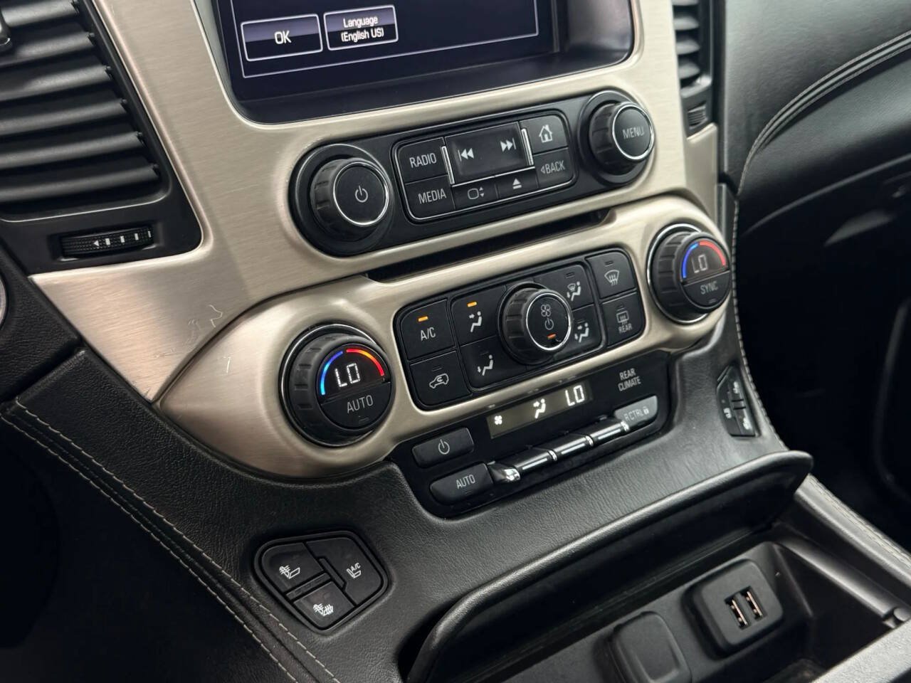 Used 2015 GMC Yukon XL Denali w/ Open Road Package AWD/4WD image 28