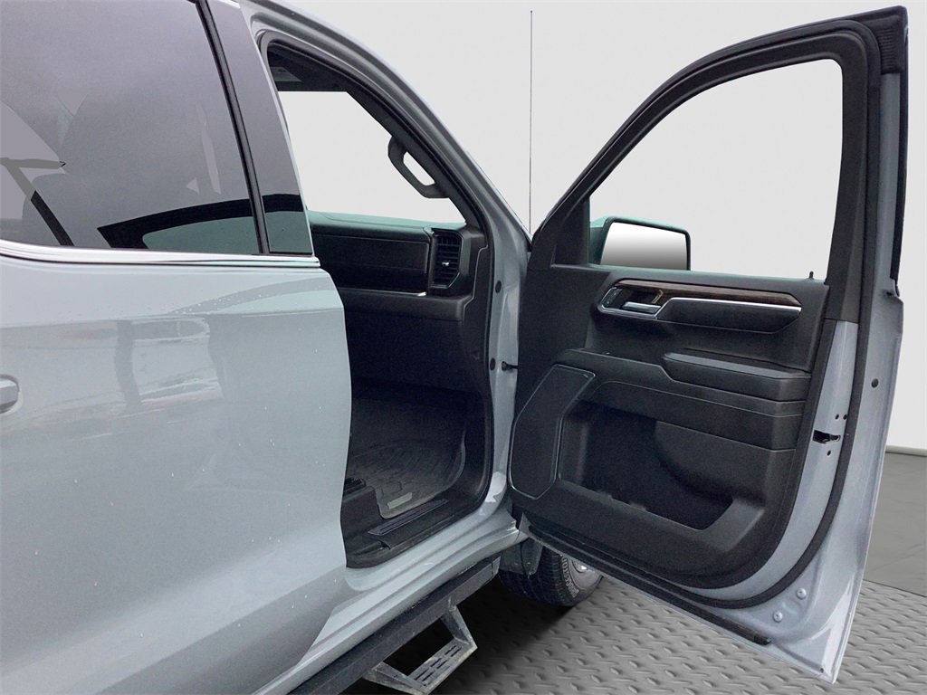 Used 2024 GMC Sierra 1500 SLE w/ Preferred Package image 26