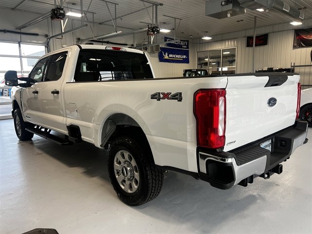 Used 2024 Ford F250 XLT image 5