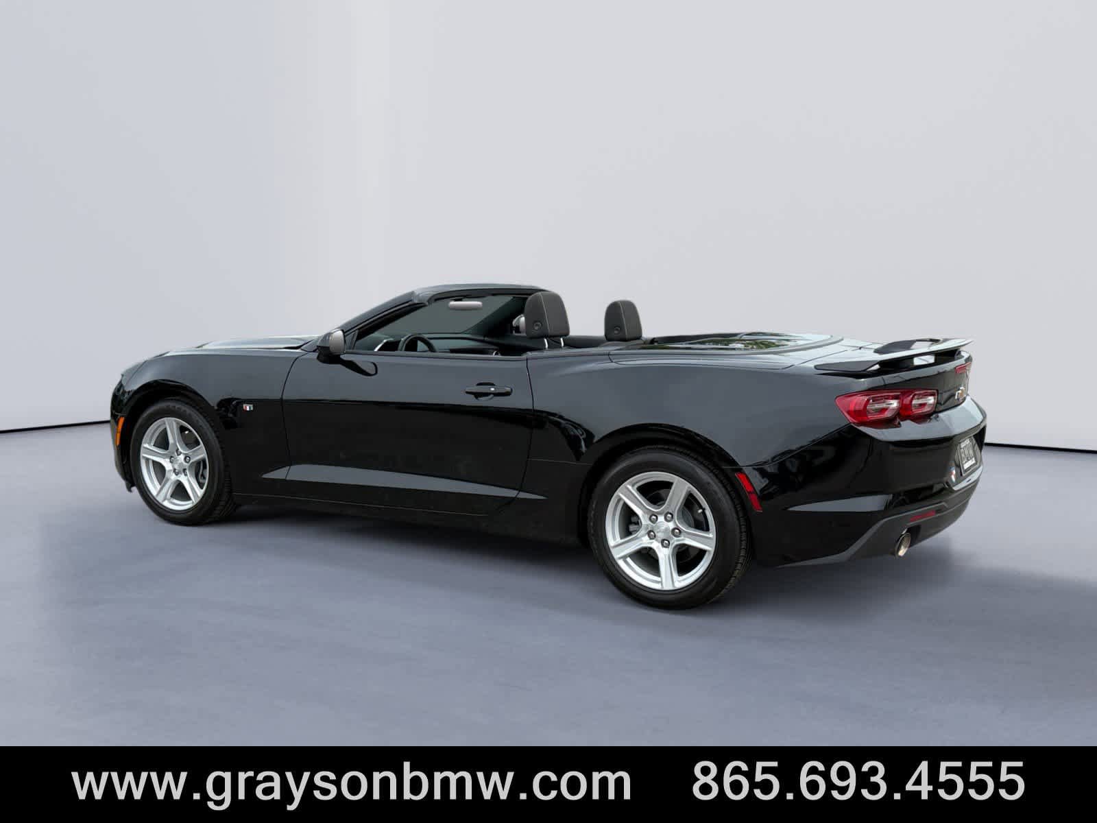 Used 2023 Chevrolet Camaro LT RWD image 5