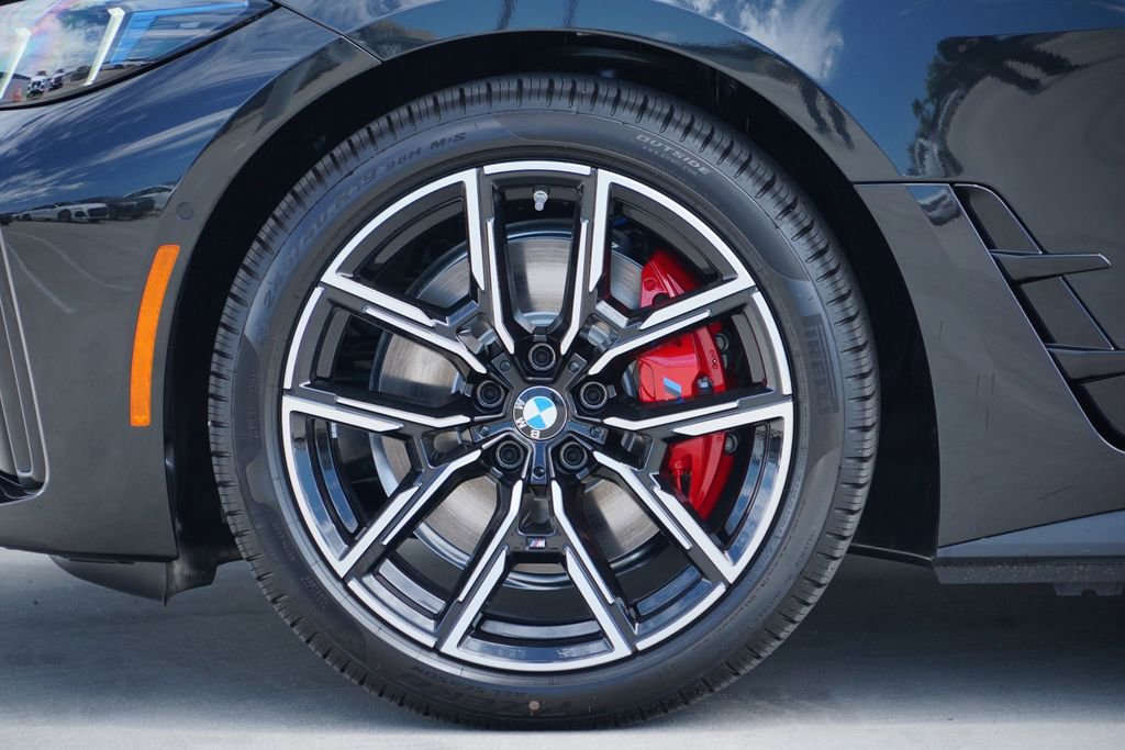 New 2026 BMW i4 xDrive40i w/ M Sport Package AWD/4WD image 5