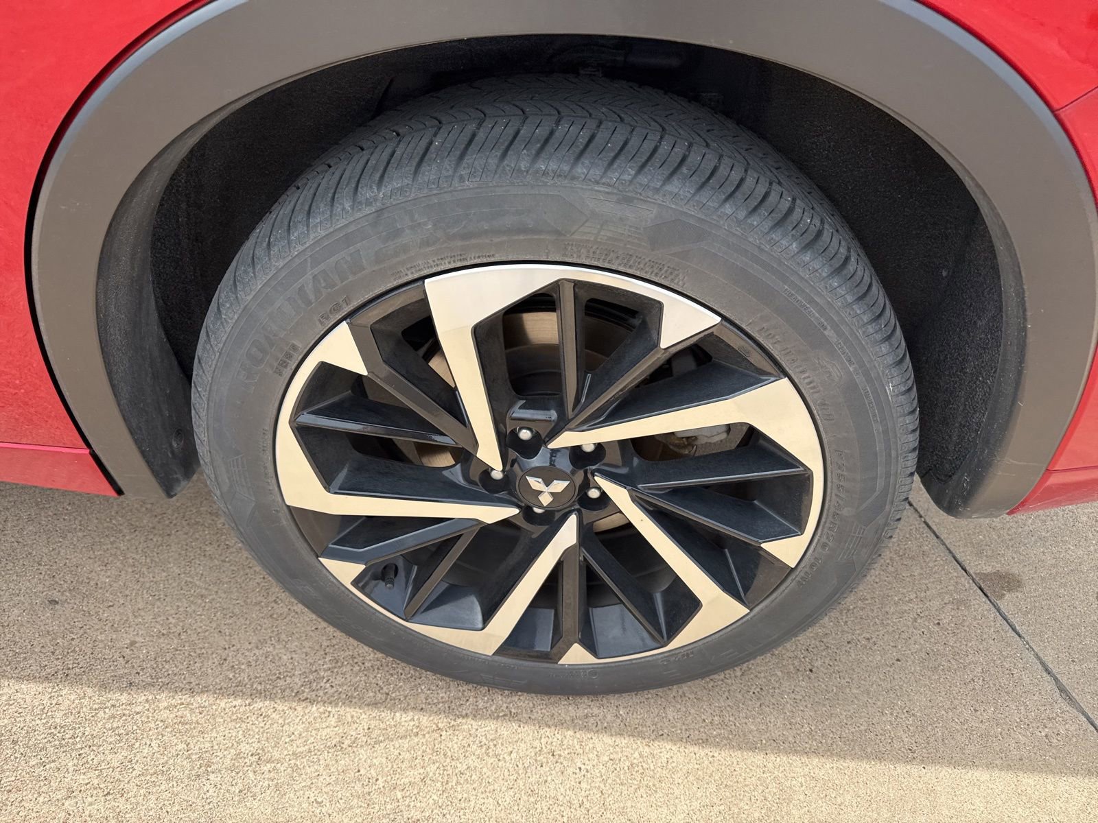 Used 2023 Mitsubishi Outlander SEL image 10