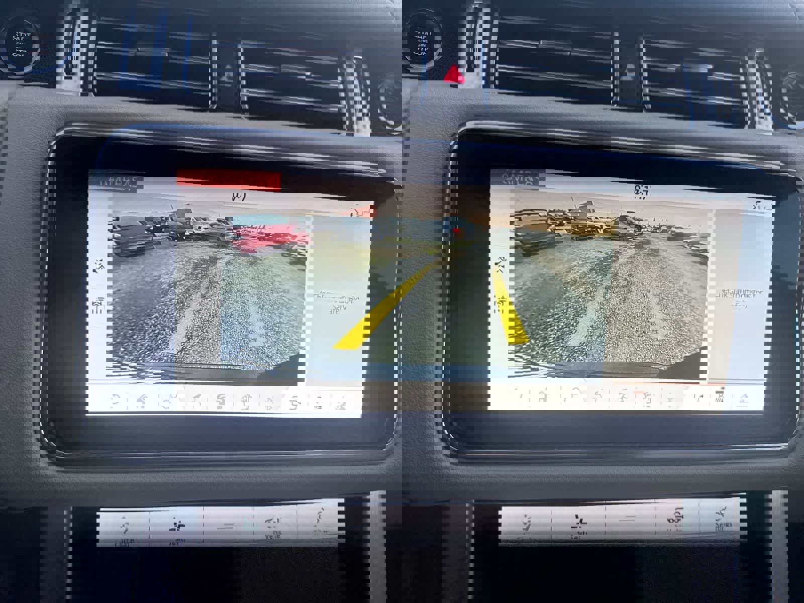 Used 2021 Land Rover Range Rover image 24