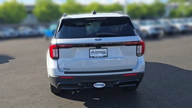 New 2026 Ford Explorer ST-Line AWD/4WD image 8