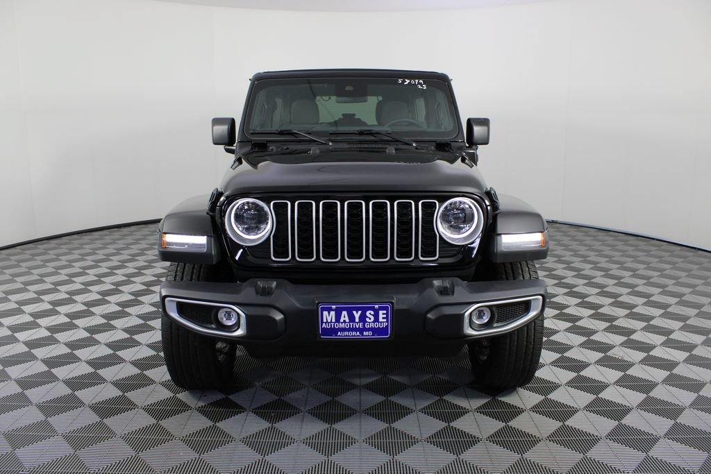 Used 2025 Jeep Wrangler Unlimited Sahara w/ Safety Group AWD/4WD image 25