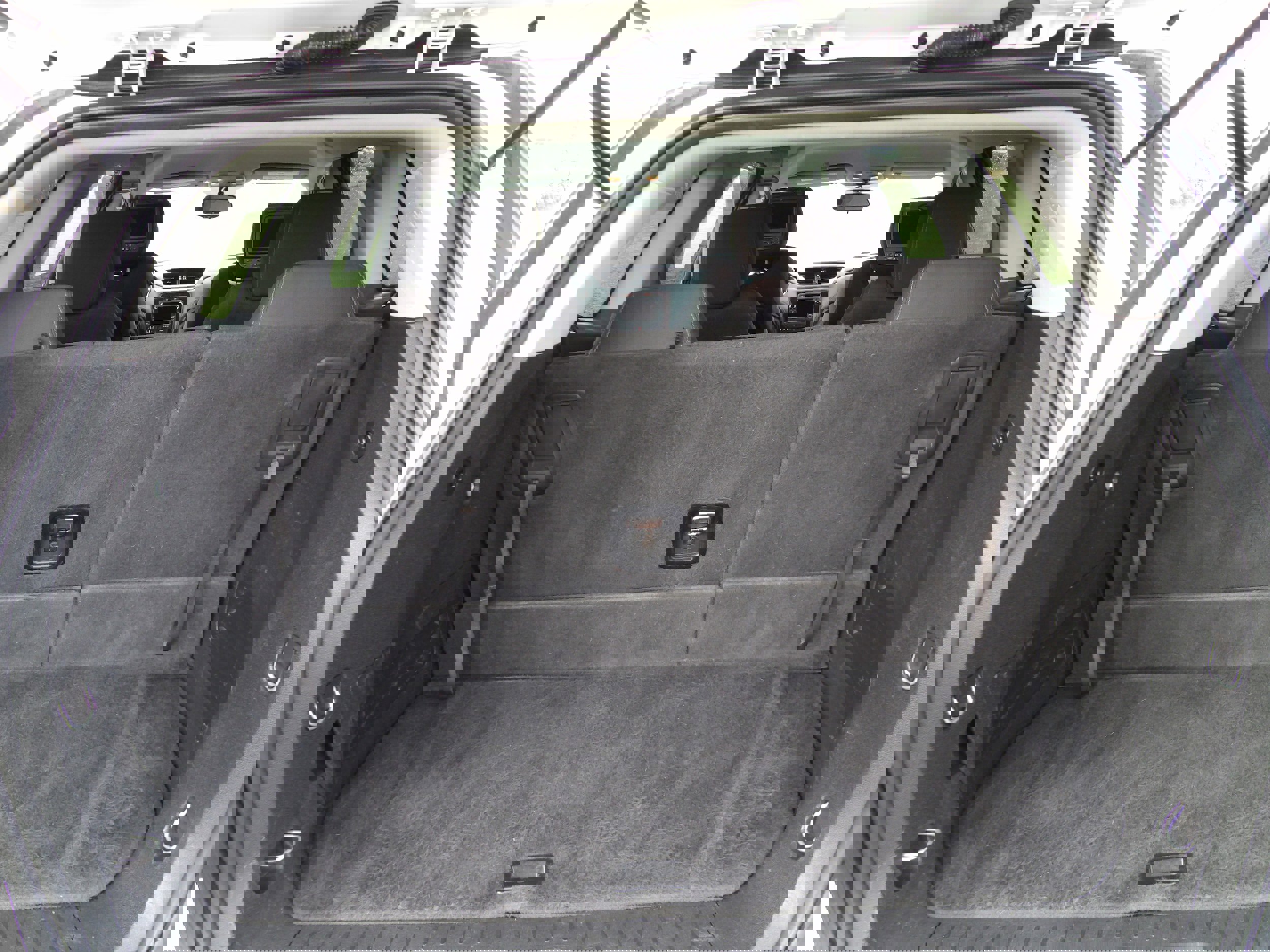 Used 2017 Chevrolet Traverse LT w/ Style and Technology Package image 8