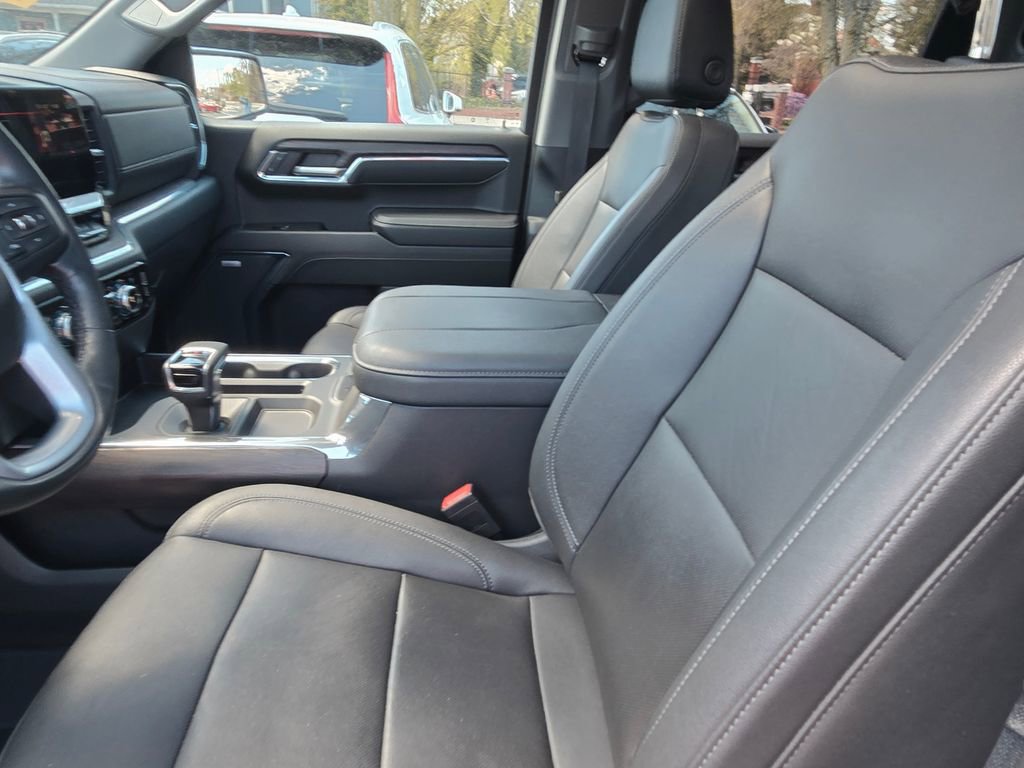 Used 2023 GMC Sierra 1500 SLT w/ SLT Premium Plus Package AWD/4WD image 25