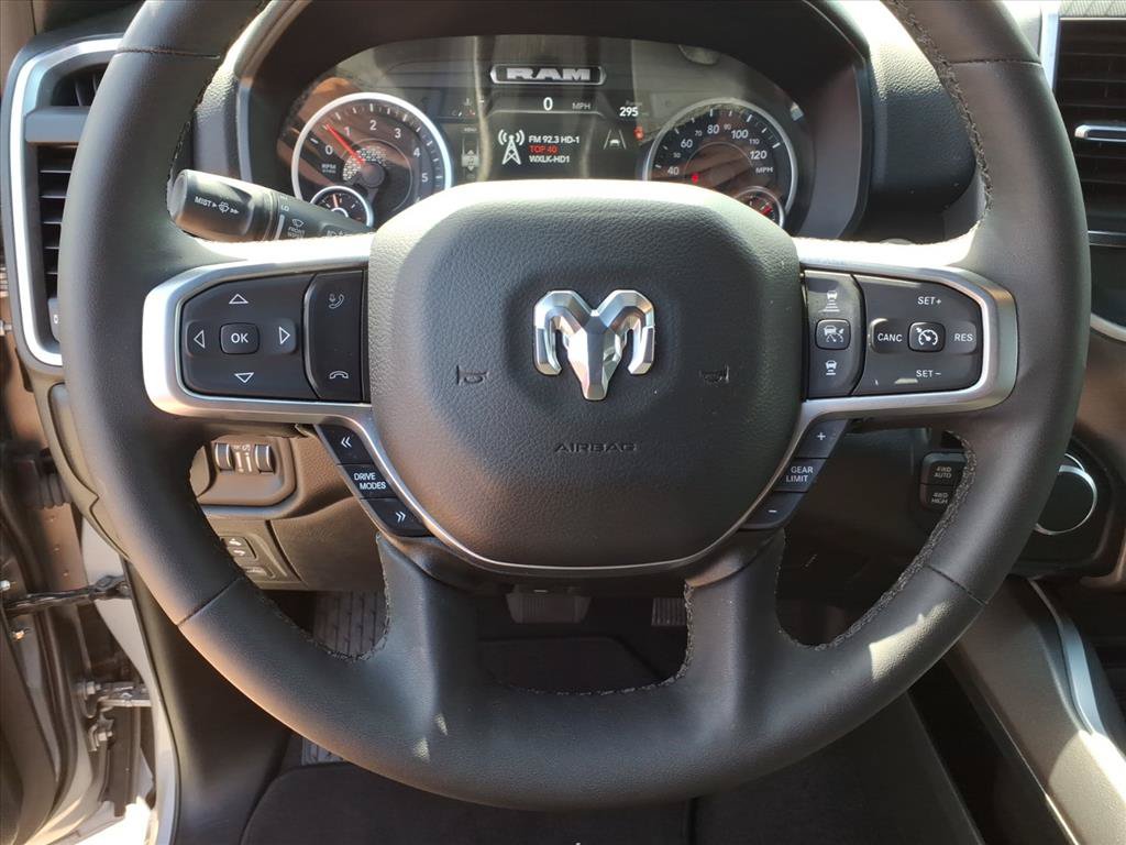 Used 2025 RAM 1500 Big Horn AWD/4WD image 24
