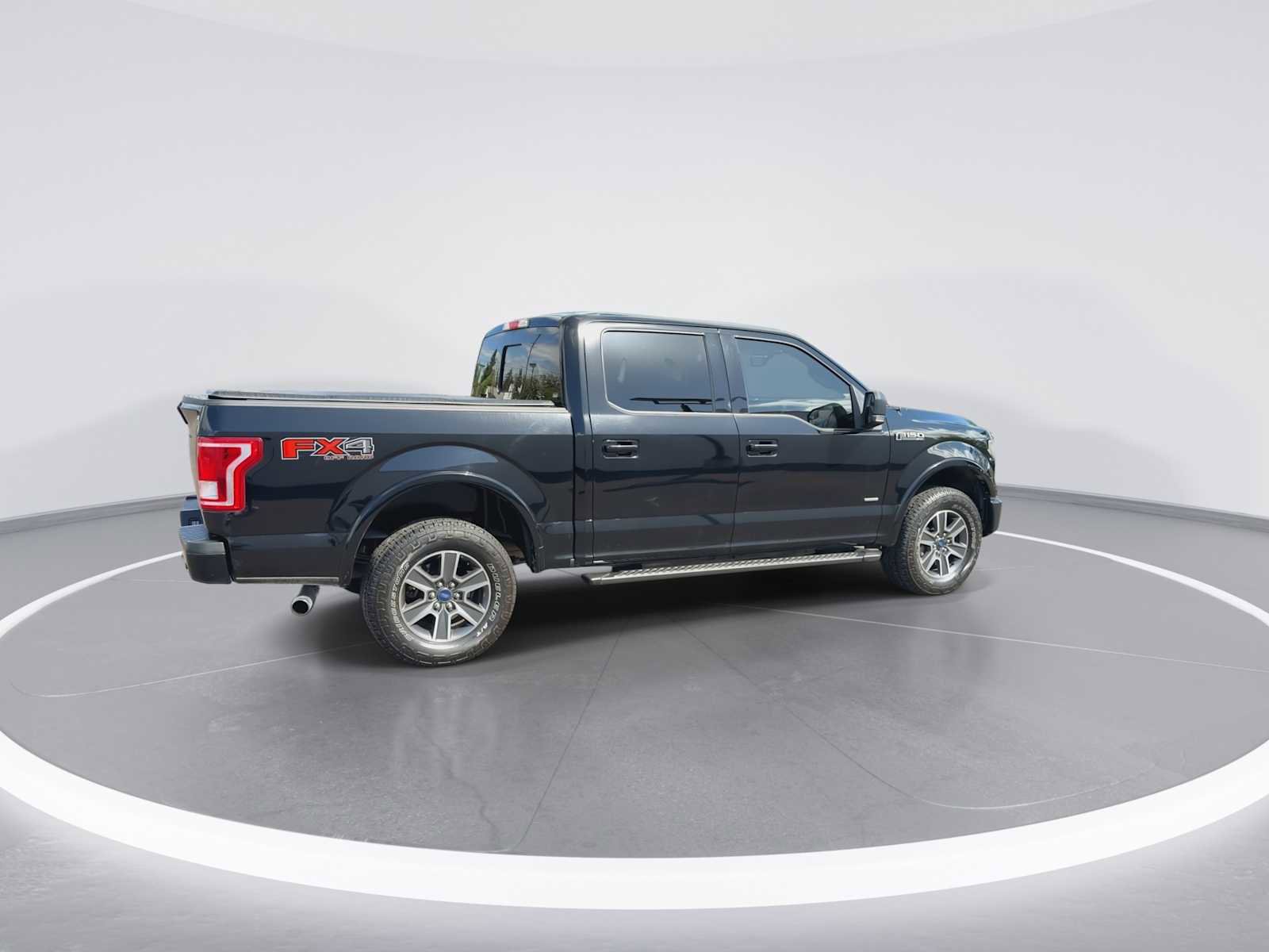 Used 2016 Ford F150 XLT w/ Equipment Group 302A Luxury AWD/4WD image 8