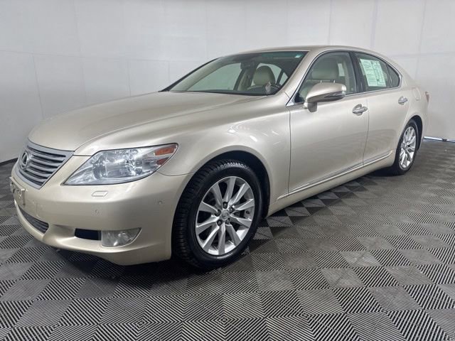 Used 2010 Lexus LS 460 RWD image 8