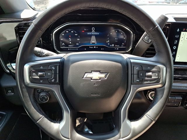 Used 2025 Chevrolet Silverado 1500 LT AWD/4WD image 17