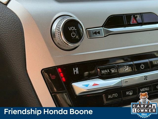 Used 2021 Ford Explorer XLT image 27