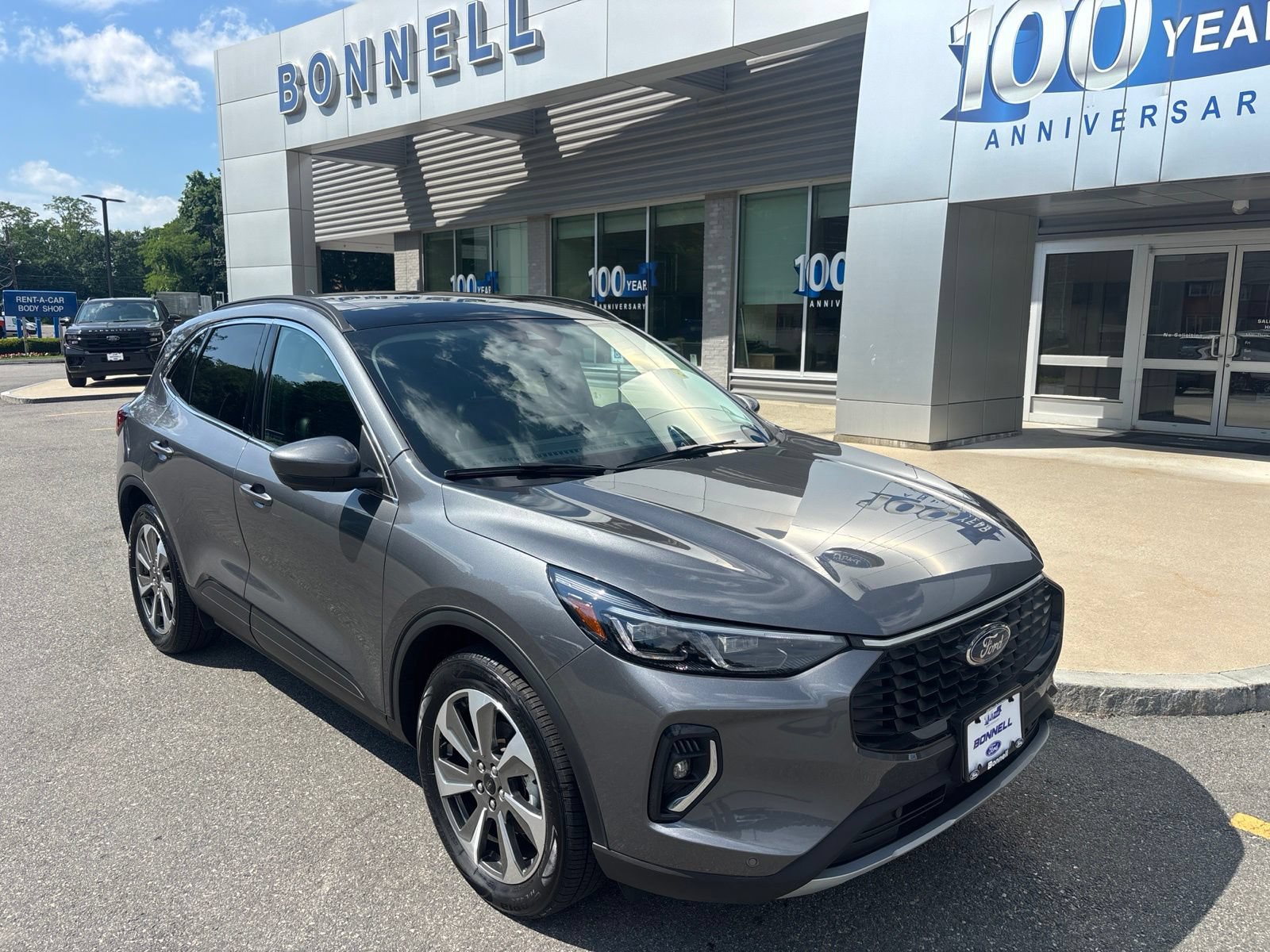 Used 2023 Ford Escape Platinum AWD/4WD image 1