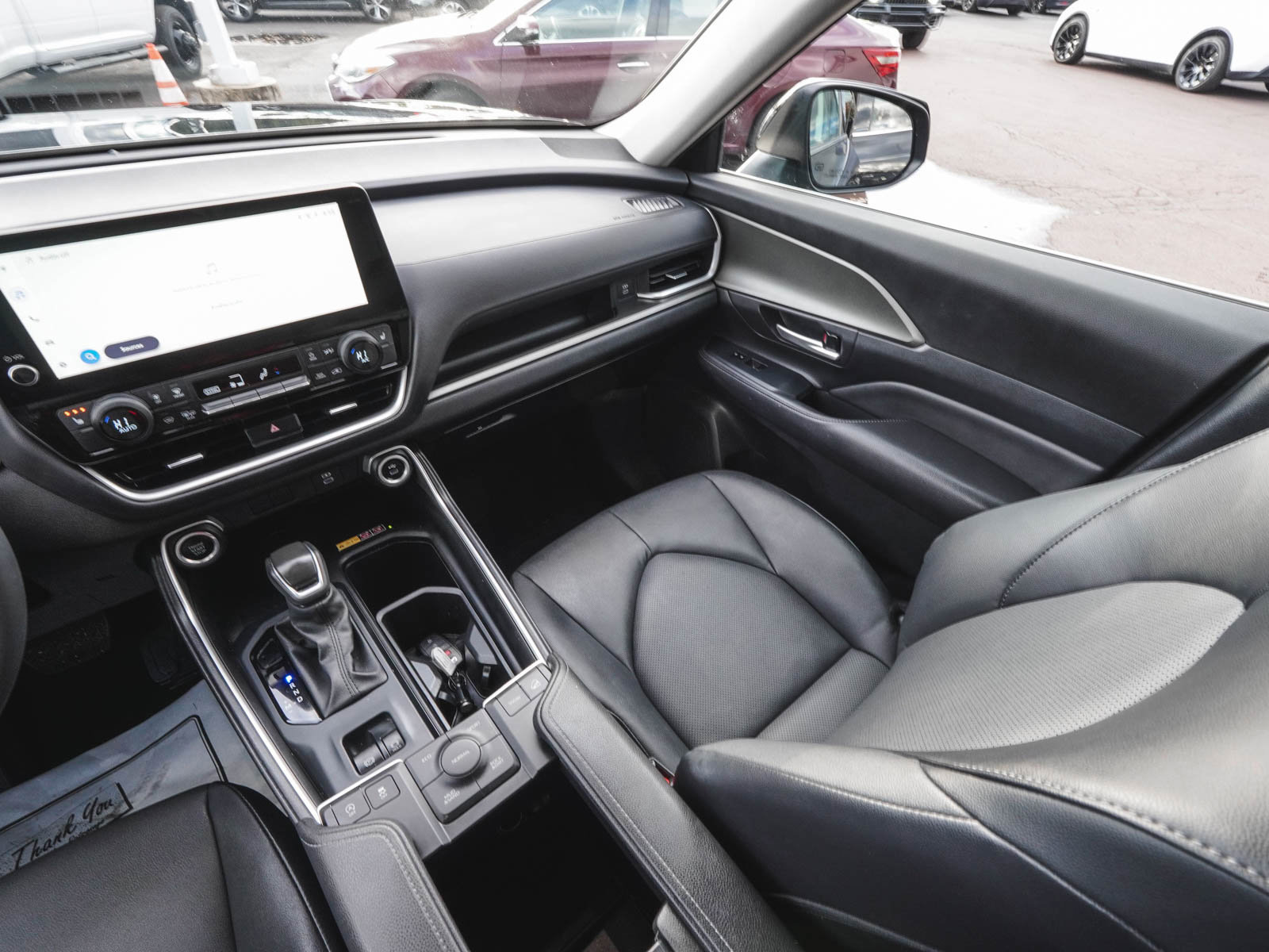 Used 2024 Toyota Grand Highlander XLE image 33