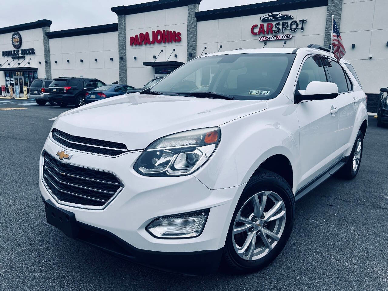 Used 2017 Chevrolet Equinox LT w/ Convenience Package image 1