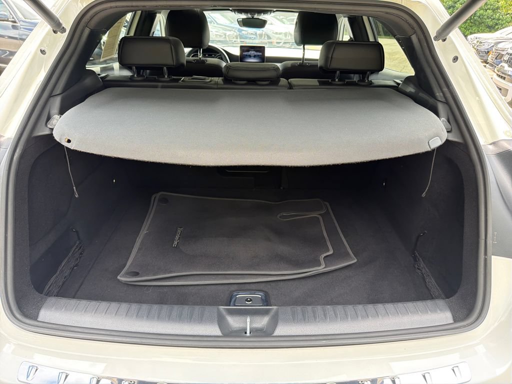 Used 2020 Mercedes-Benz GLA 250 4MATIC image 18