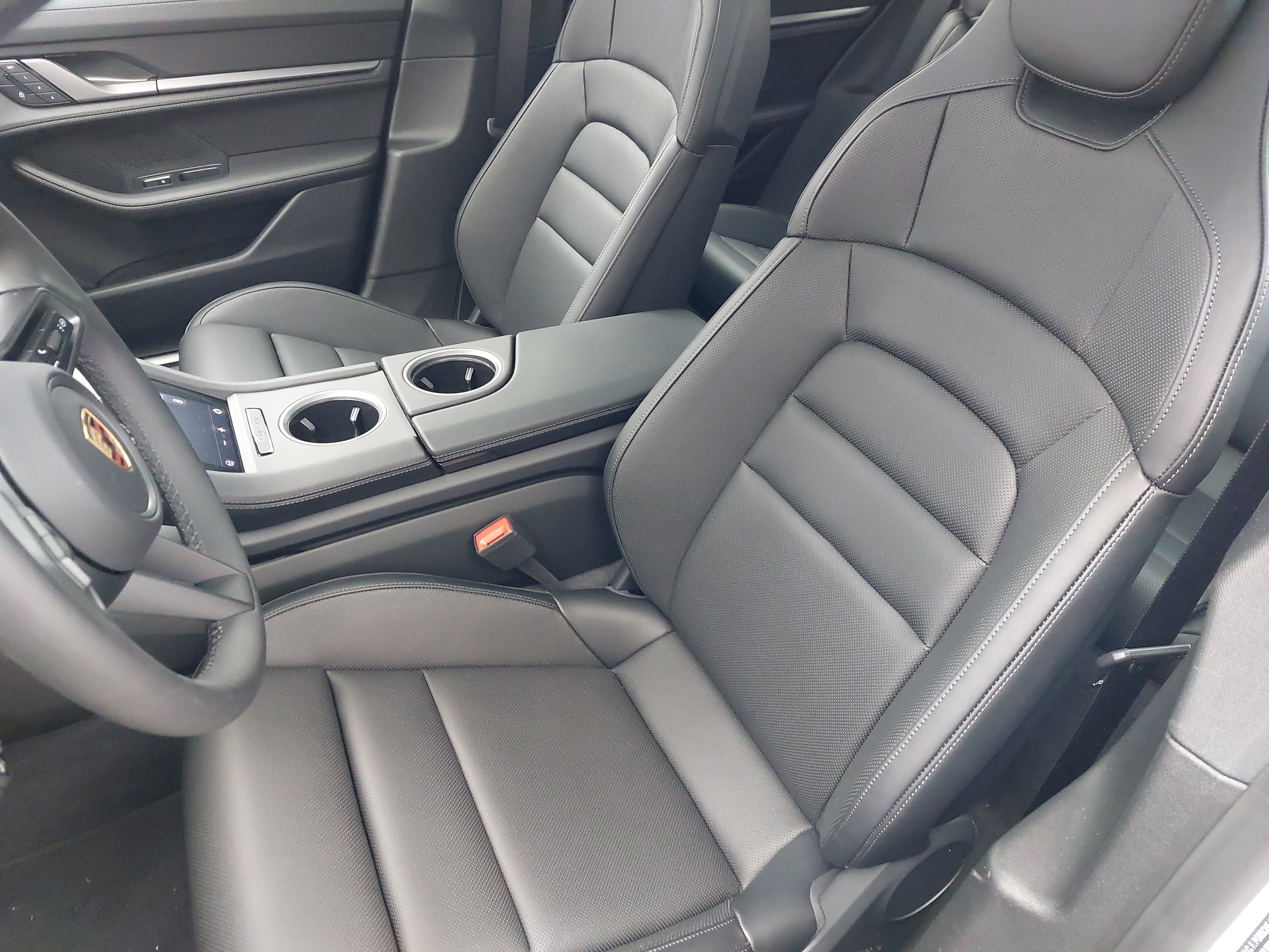 New 2025 Porsche Taycan 4S image 17