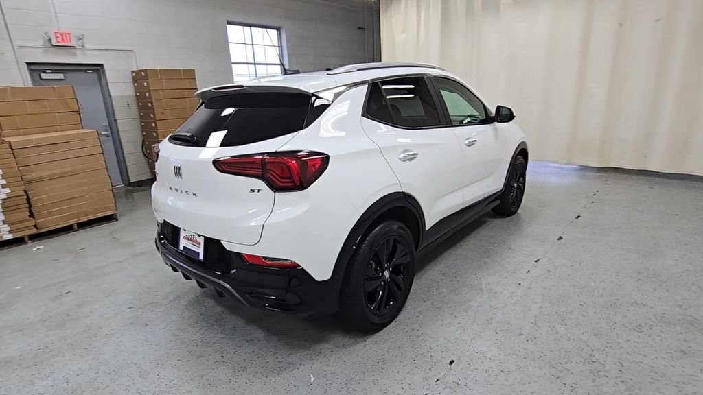 Certified 2024 Buick Encore GX Sport Touring FWD image 11