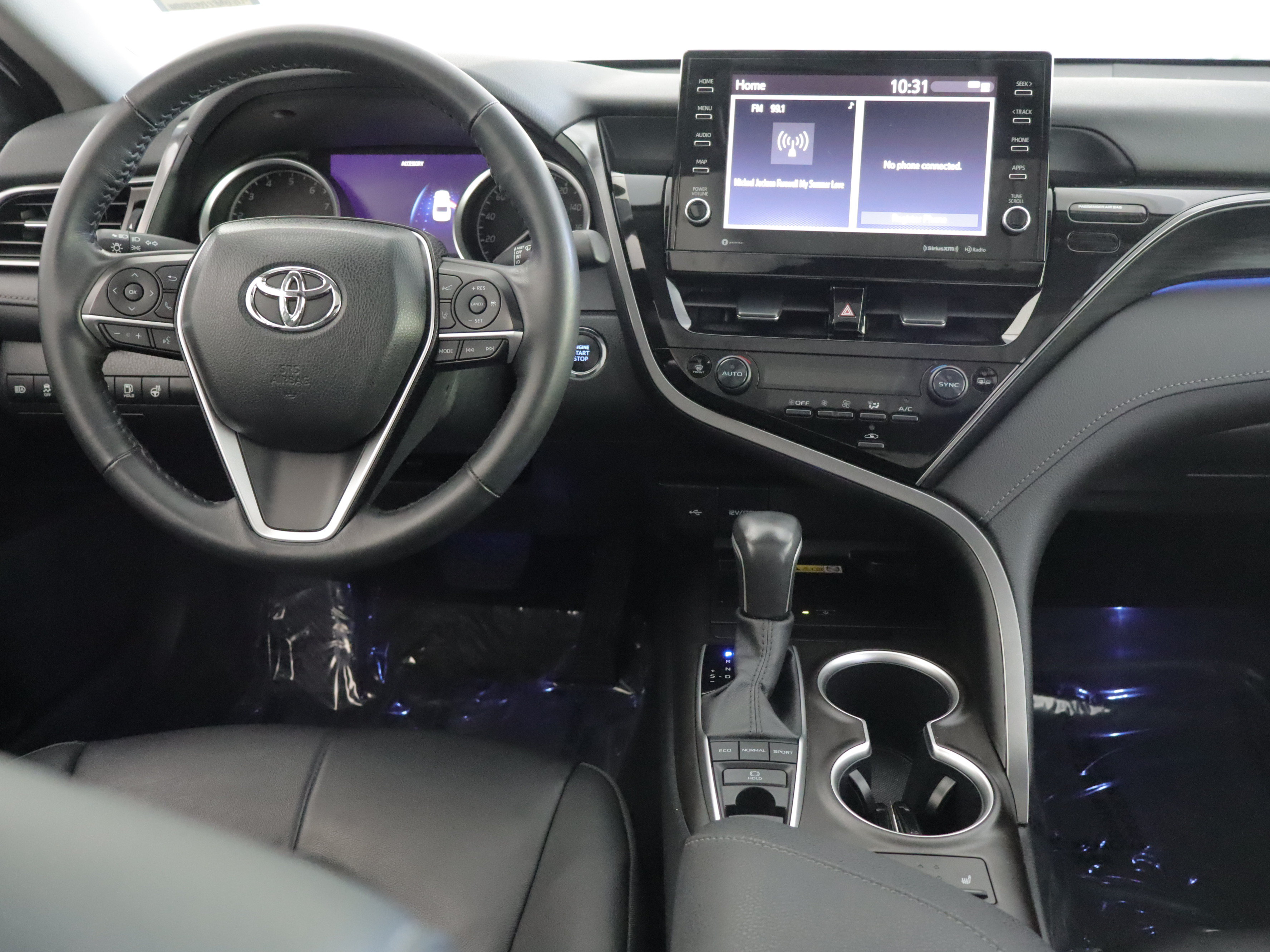 Used 2024 Toyota Camry XLE w/ Cold Weather Package AWD/4WD image 2