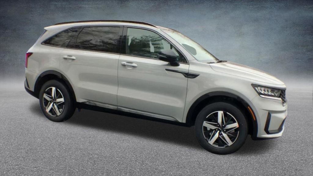 Used 2022 Kia Sorento EX w/ Panoramic Sunroof Package image 26