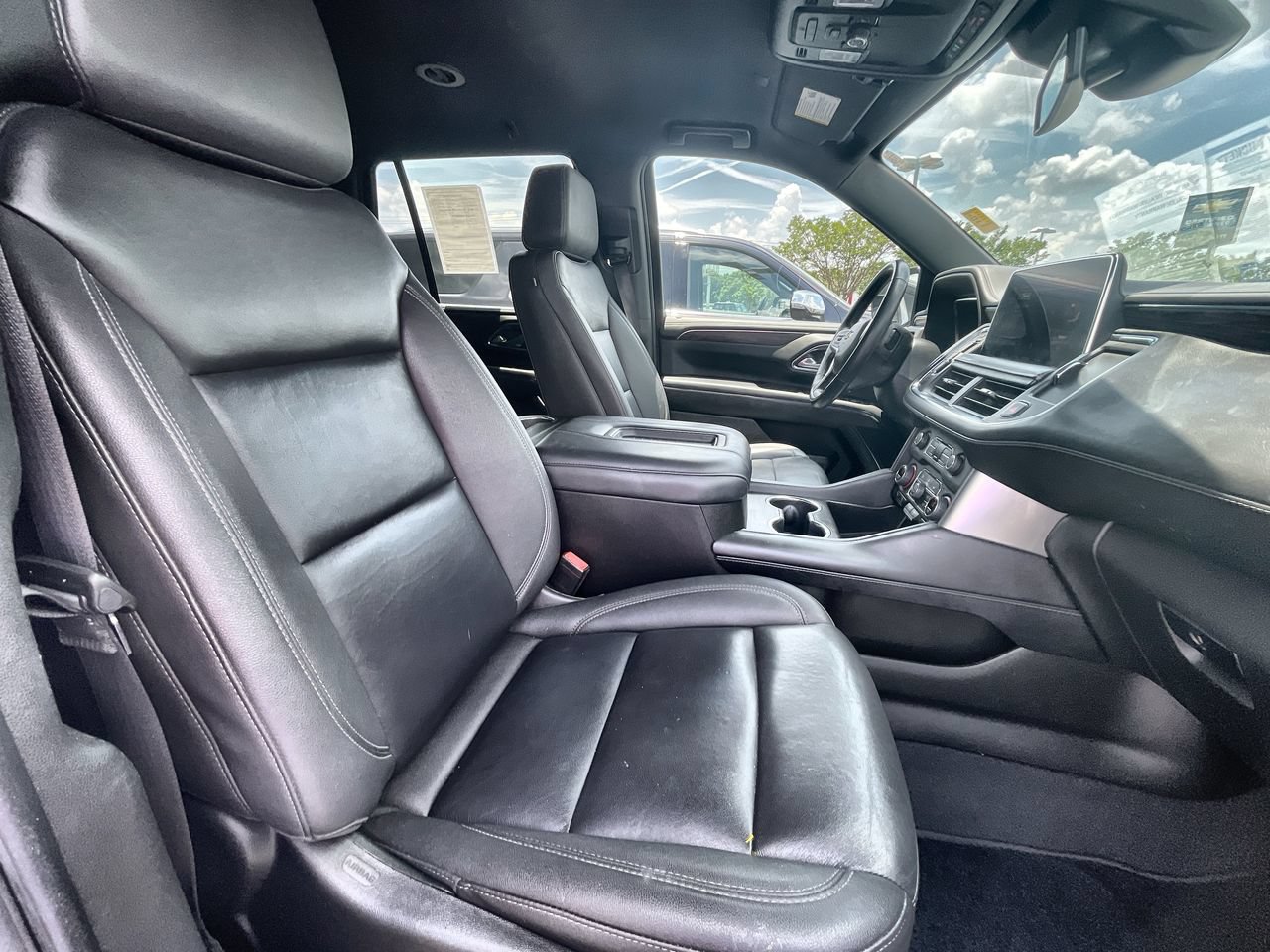 Used 2023 Chevrolet Tahoe LT w/ Luxury Package RWD image 27