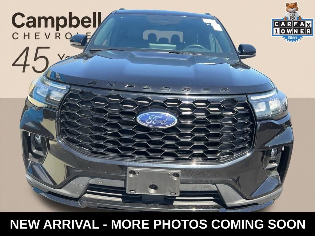 Used 2025 Ford Explorer ST-Line w/ ST-Line Street Pack AWD/4WD image 8