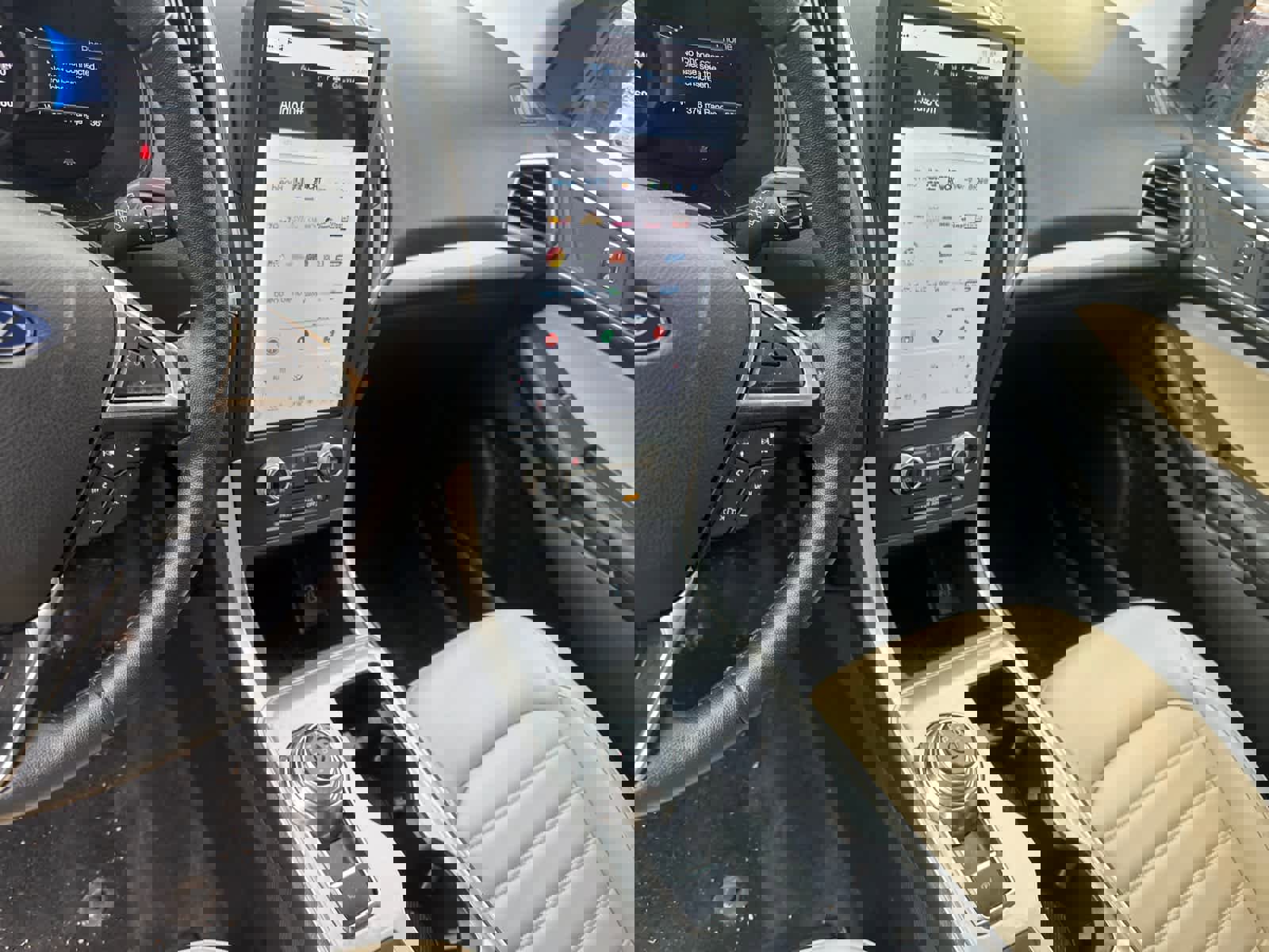 Certified 2024 Ford Edge SEL w/ Convenience Package image 12