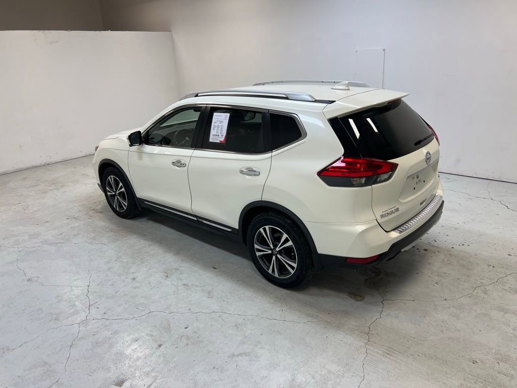 Used 2017 Nissan Rogue SL image 4