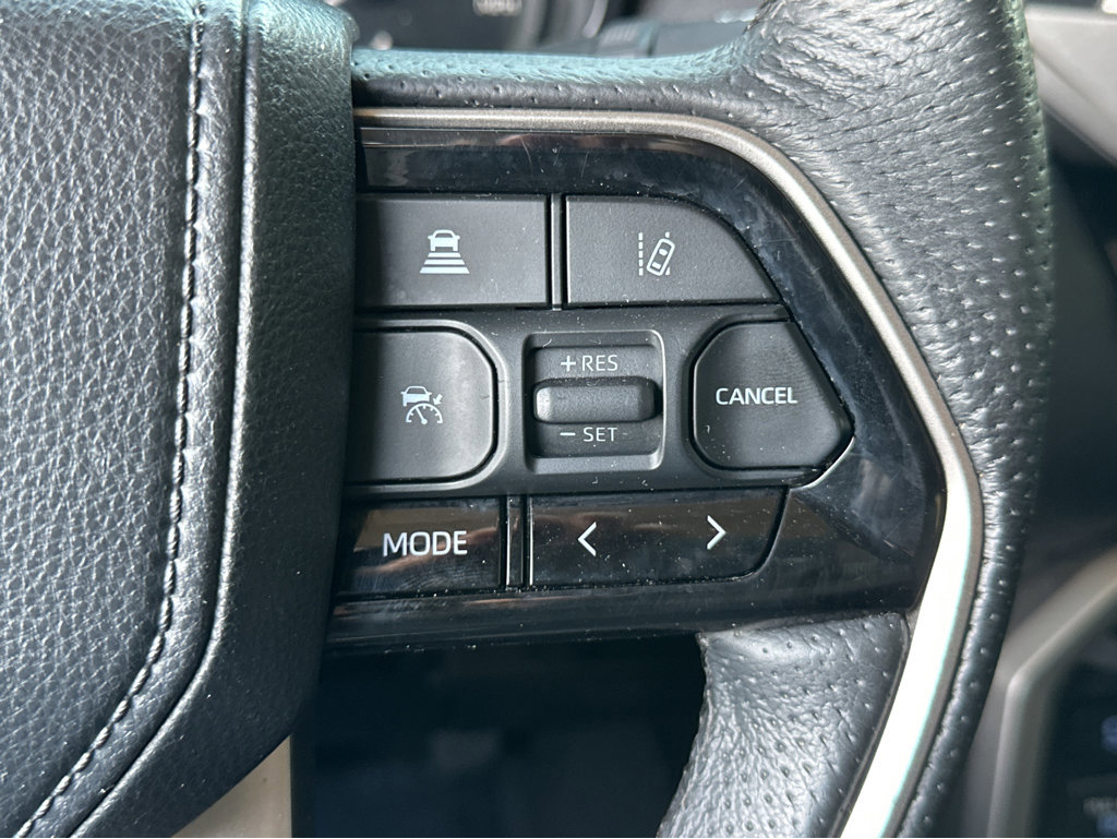 Used 2022 Toyota Tundra Limited AWD/4WD image 23