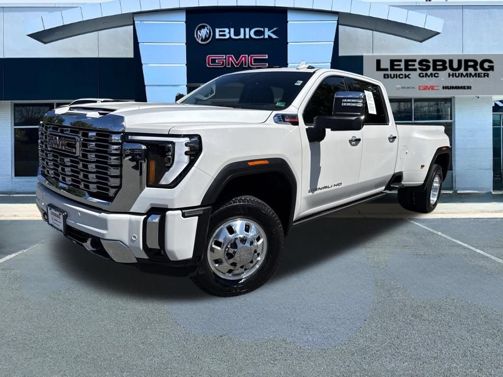 Used 2025 GMC Sierra 3500 Denali w/ Denali Reserve Package AWD/4WD image 3