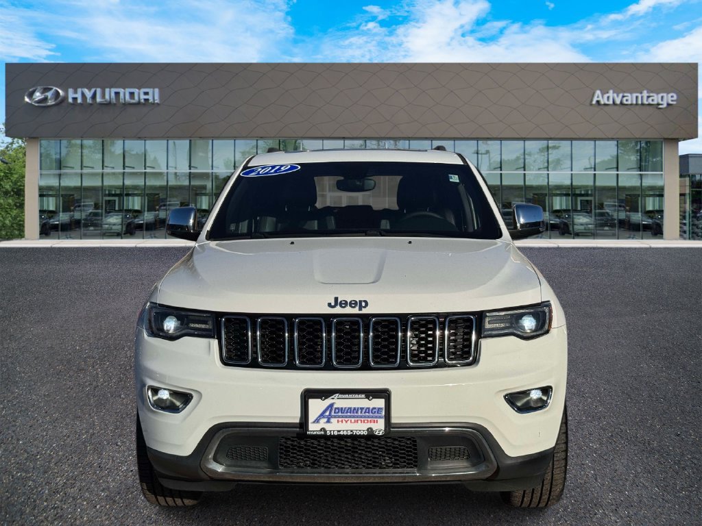 Used 2019 Jeep Grand Cherokee Limited w/ Luxury Group II AWD/4WD image 2