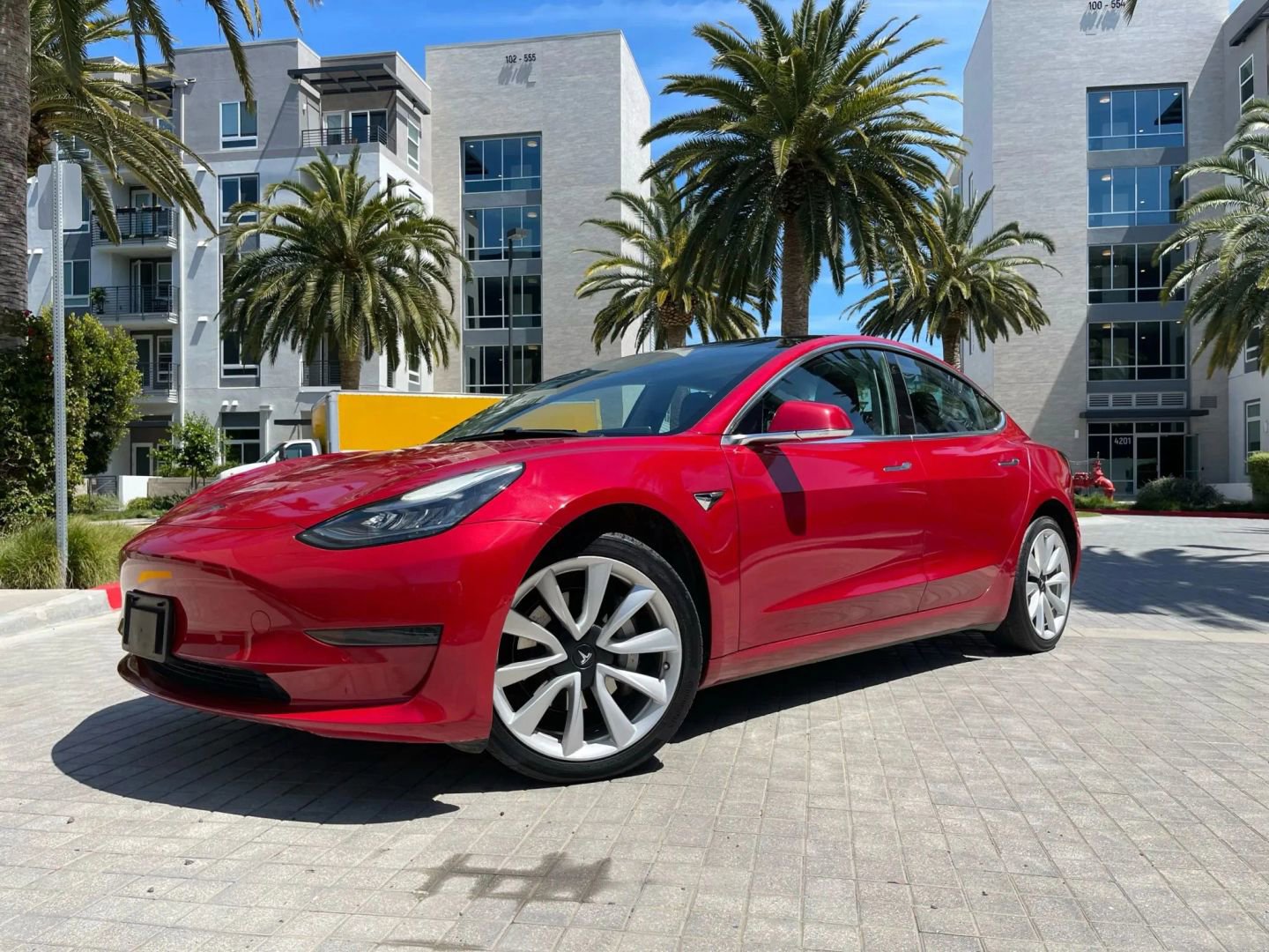 Used 2019 Tesla Model 3 Long Range image 9