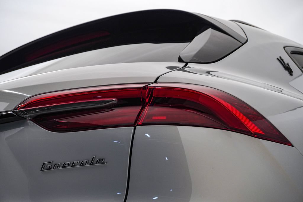Certified 2025 Maserati Grecale Modena AWD/4WD image 13