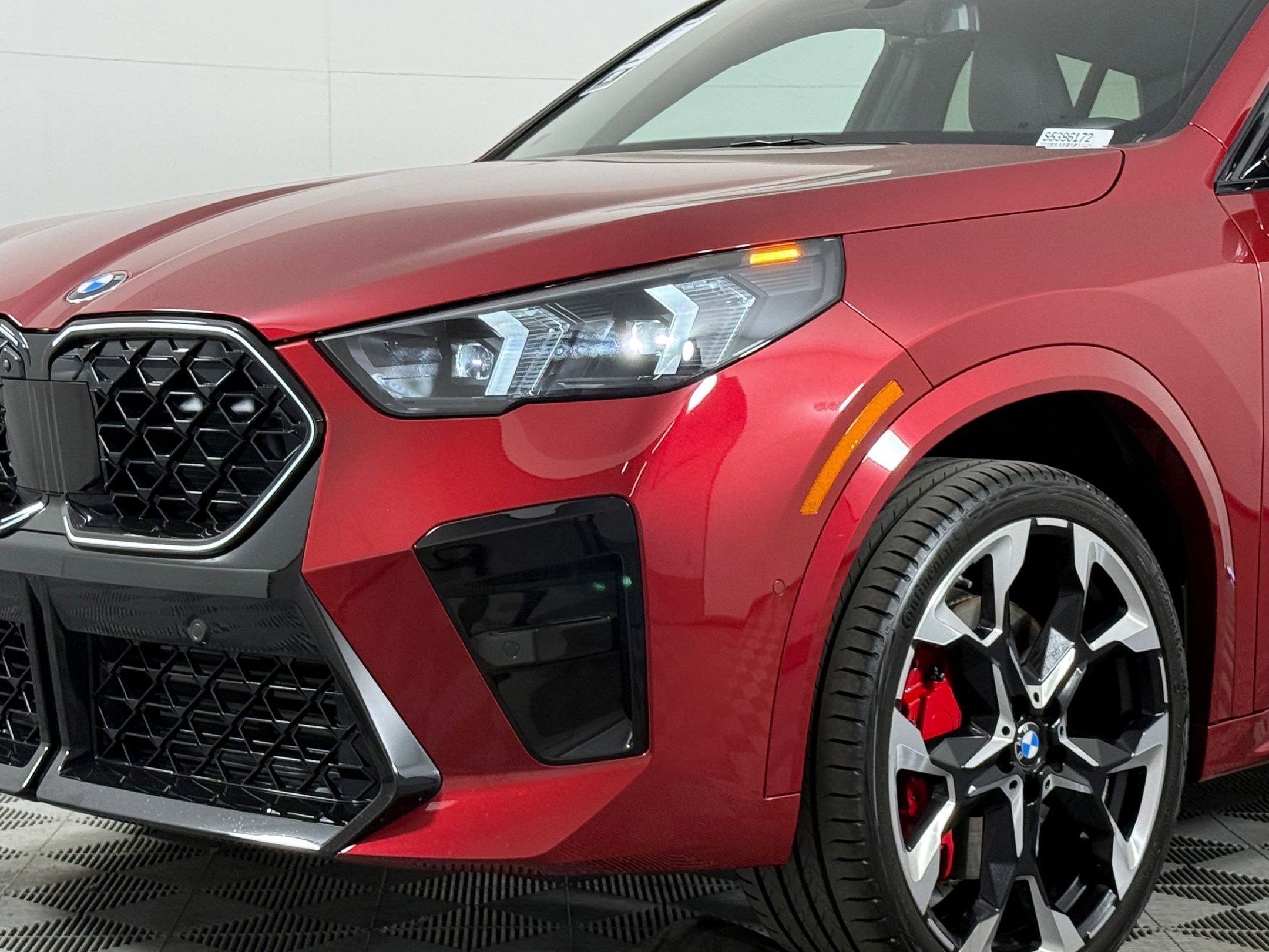 Used 2025 BMW X2 xDrive28i w/ Premium Package image 10