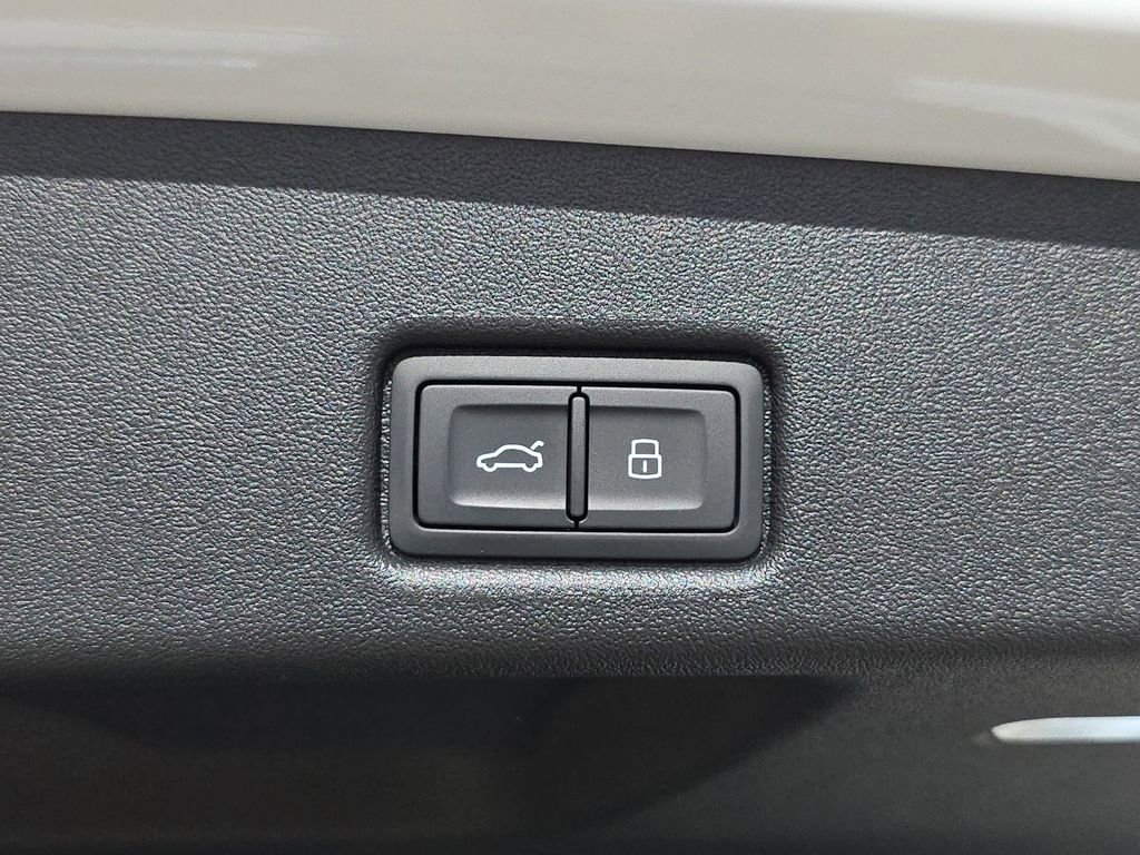 New 2026 Audi Q5 Premium Plus image 13