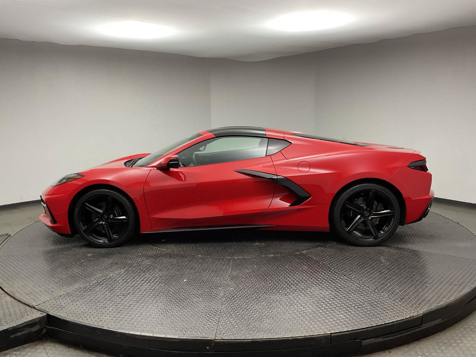 Certified 2026 Chevrolet Corvette Stingray Coupe RWD image 4